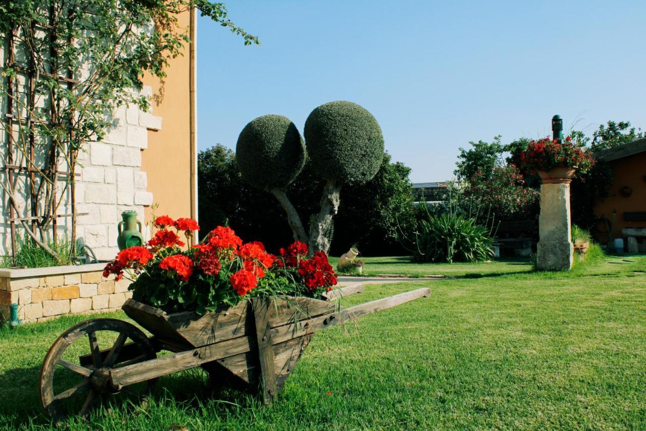 莫迪卡Il Giardino Della Musica别墅 外观 照片